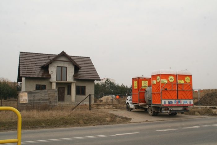 Wynajem i serwis toalet przenośnych